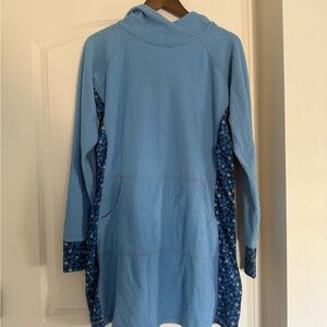 Youer X Salmon Sisters Fleece Treasure Dress, Blueberry Print, Women’s XL